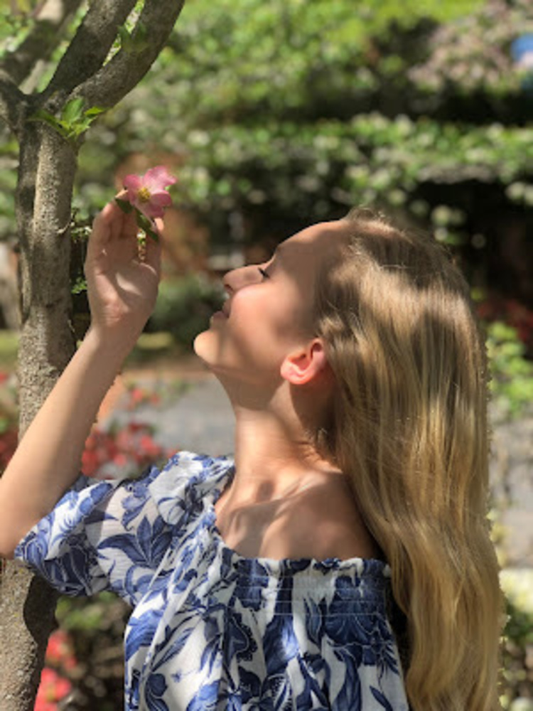 Meet your Posher, Karis